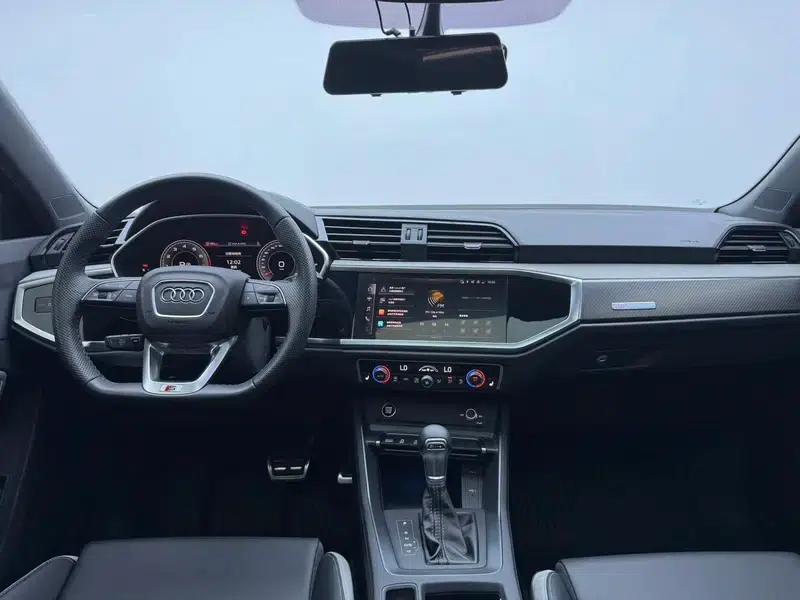 Audi Q3 Sportback 2025 quattro 45th Anniversary Edition 40 TFSI RS Package (Sports Model) — миниатюра 14