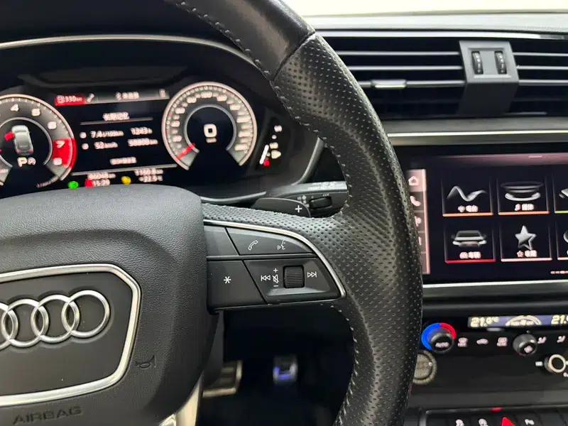 Audi Q3 Sportback 2022 45 TFSI quattro Fashion Edition — миниатюра 11