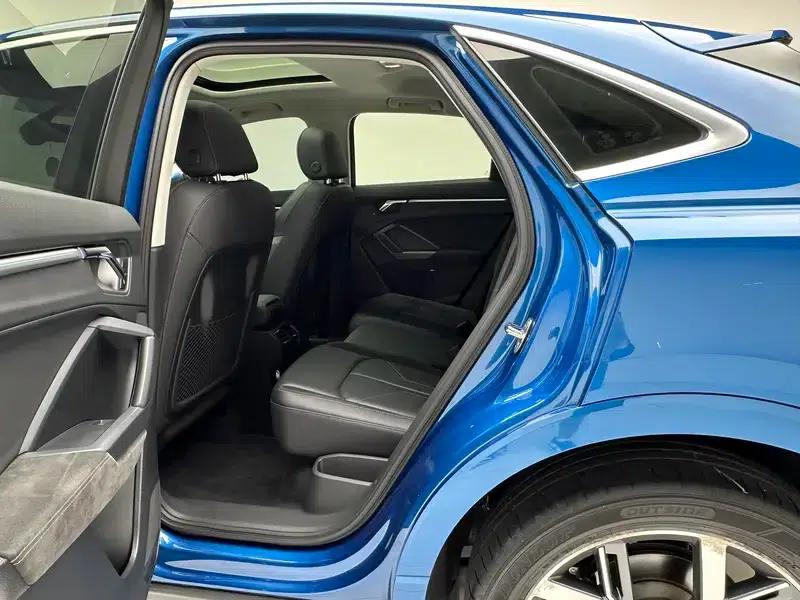 Audi Q3 Sportback 2020 40 TFSI Fashion Edition — миниатюра 18