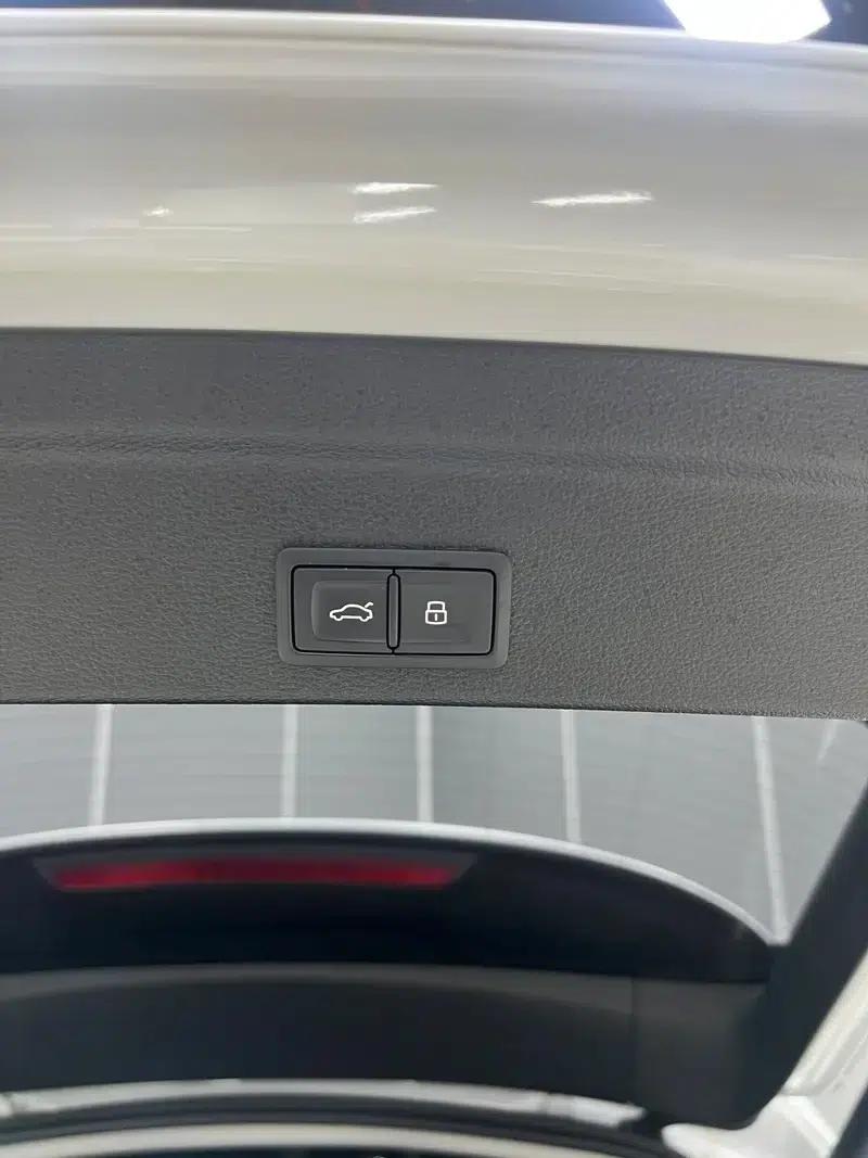 Audi Q3 Sportback 2022 35 TFSI Progressive — миниатюра 10