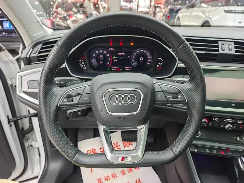 Audi Q3 Sportback 2020 40 TFSI Fashion Edition — миниатюра 16