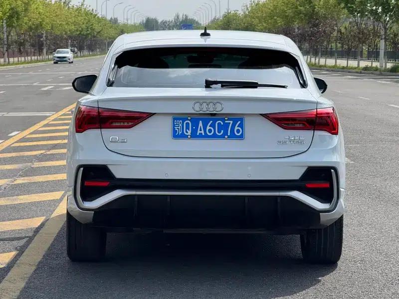 Audi Q3 Sportback 2022 35 TFSI Progressive — миниатюра 5