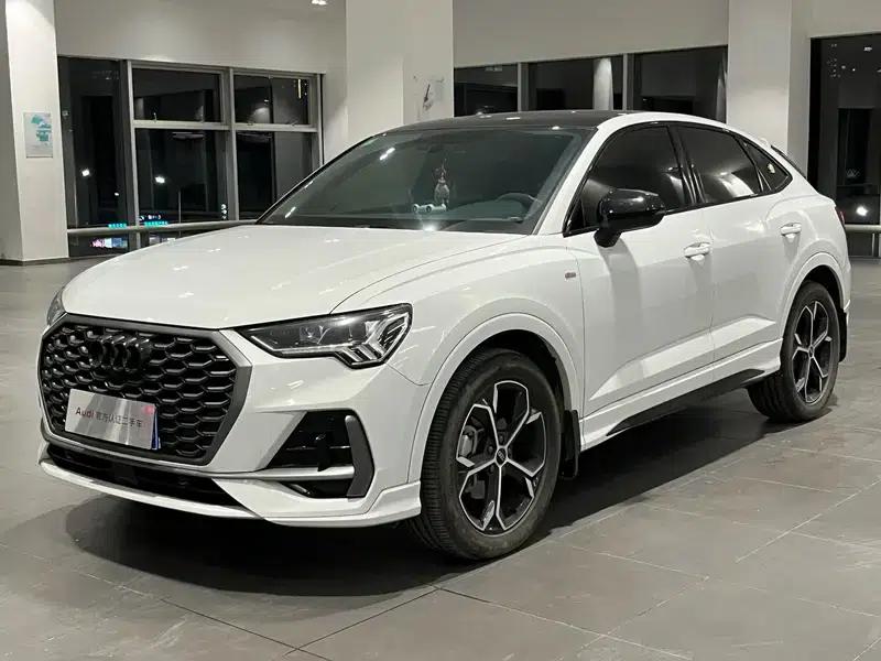 Audi Q3 Sportback 2024 40 TFSI Fashion Edition — миниатюра 1