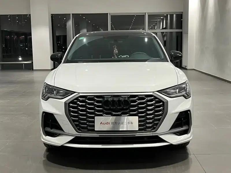 Audi Q3 Sportback 2024 40 TFSI Fashion Edition — миниатюра 2