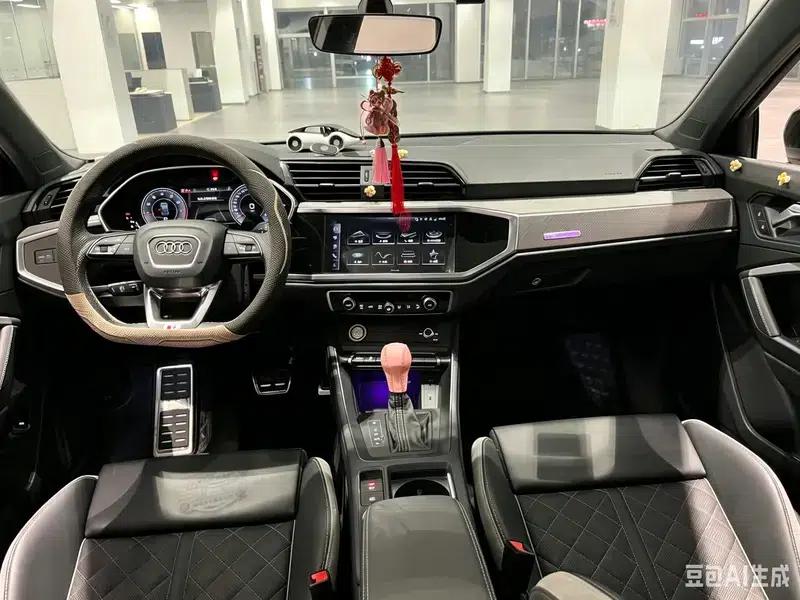 Audi Q3 Sportback 2024 40 TFSI Fashion Edition — миниатюра 13