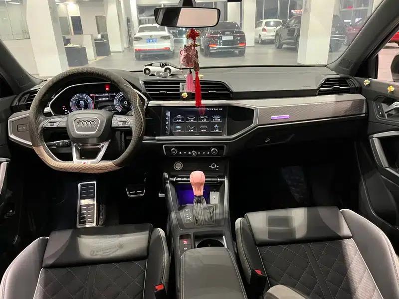 Audi Q3 Sportback 2024 40 TFSI Fashion Edition — миниатюра 10
