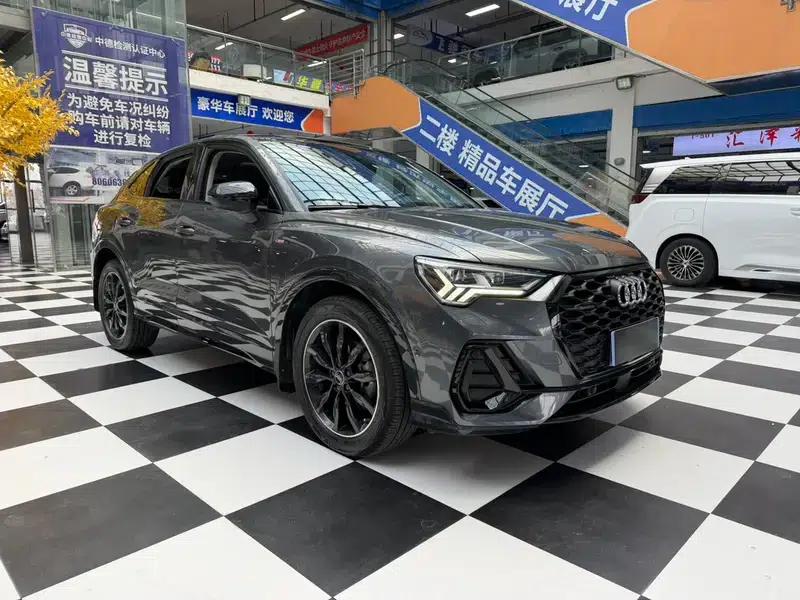 Audi Q3 Sportback 2022 45 TFSI quattro Luxury — миниатюра 3