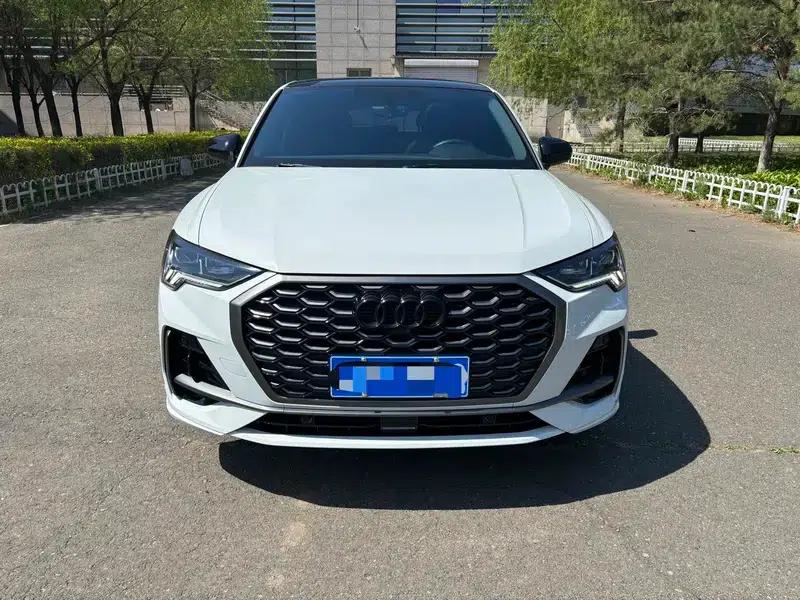 Audi Q3 Sportback 2024 40 TFSI Fashion Edition — миниатюра 2