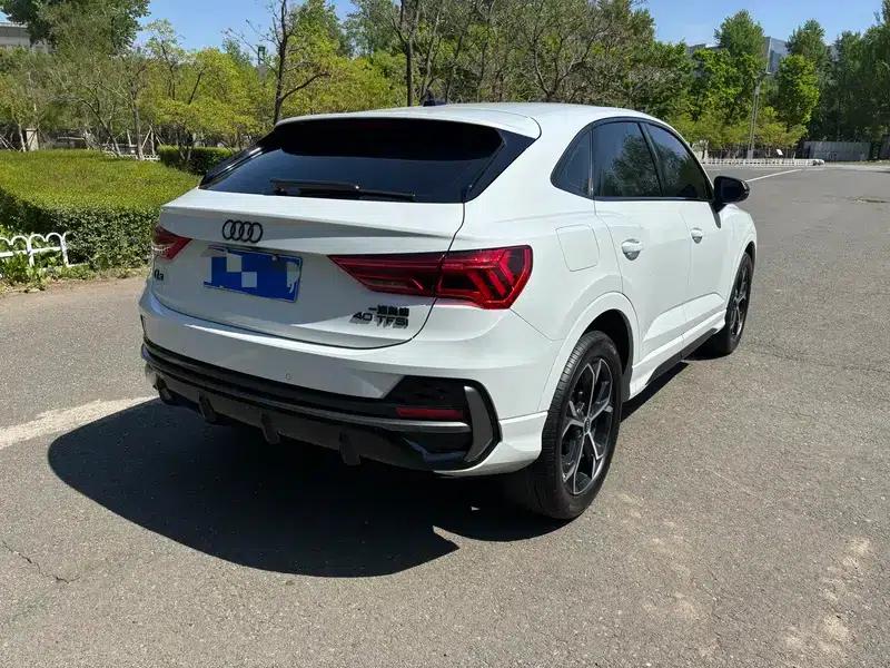 Audi Q3 Sportback 2024 40 TFSI Fashion Edition — миниатюра 6