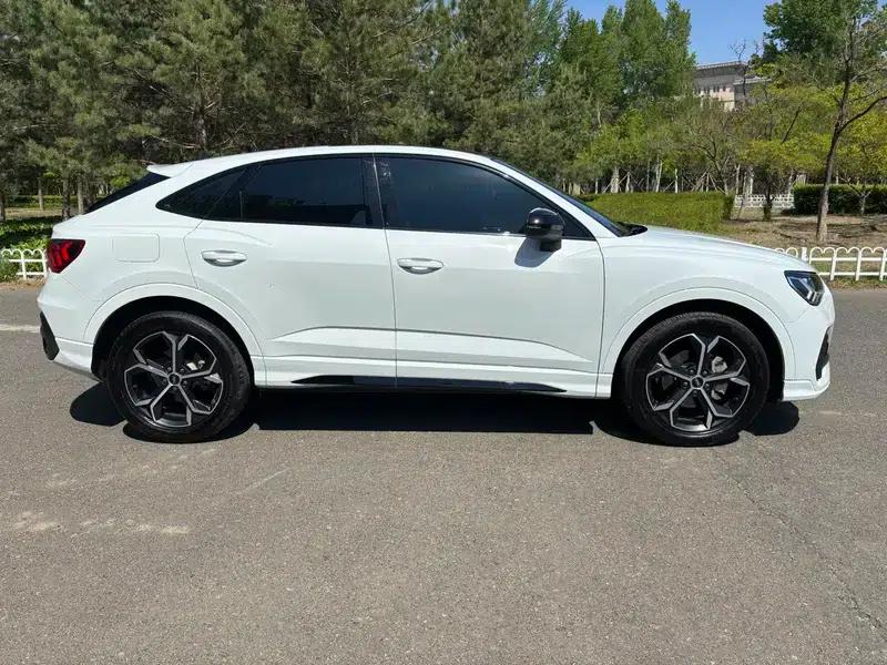 Audi Q3 Sportback 2024 40 TFSI Fashion Edition — миниатюра 7