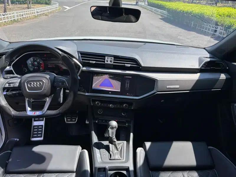 Audi Q3 Sportback 2024 40 TFSI Fashion Edition — миниатюра 9