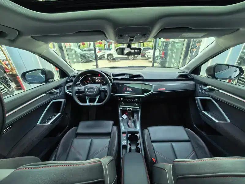 Audi Q3 Sportback 2023 40 TFSI RS Package (Extreme Performance) — миниатюра 10