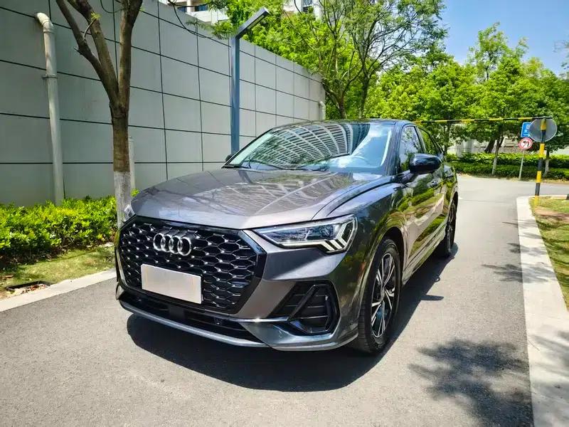 Audi Q3 Sportback 2020 40 TFSI Fashion Edition — миниатюра 1