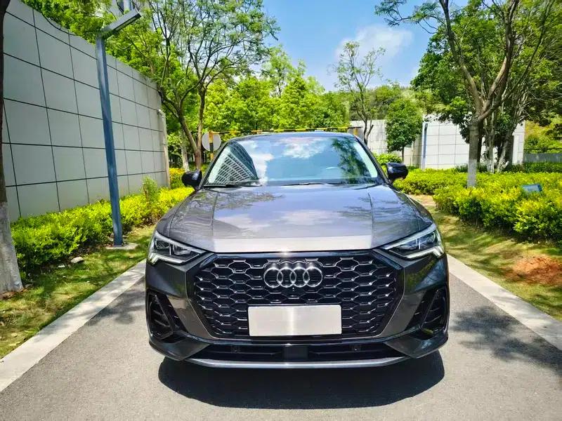 Audi Q3 Sportback 2020 40 TFSI Fashion Edition — миниатюра 2
