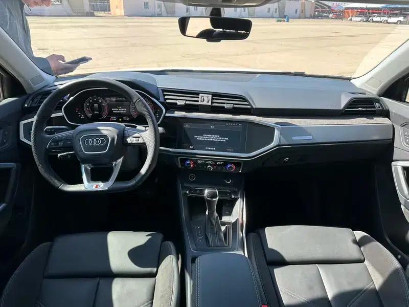 Audi Q3 Sportback 2022 40 TFSI RS Package (Sports Edition) — миниатюра 11