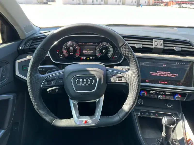 Audi Q3 Sportback 2022 40 TFSI RS Package (Sports Edition) — миниатюра 13