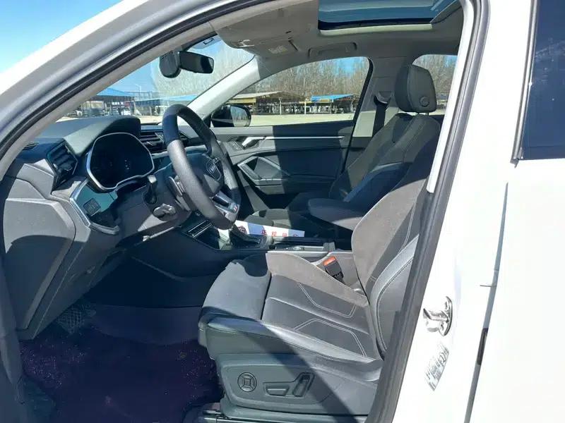 Audi Q3 Sportback 2022 40 TFSI RS Package (Sports Edition) — миниатюра 14