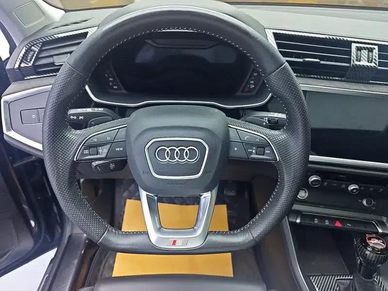 Audi Q3 Sportback 2022 40 TFSI Fashion Edition — миниатюра 16