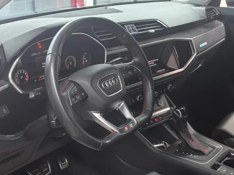 Audi Q3 Sportback 2022 40 TFSI RS Package (Sports Edition) — миниатюра 9