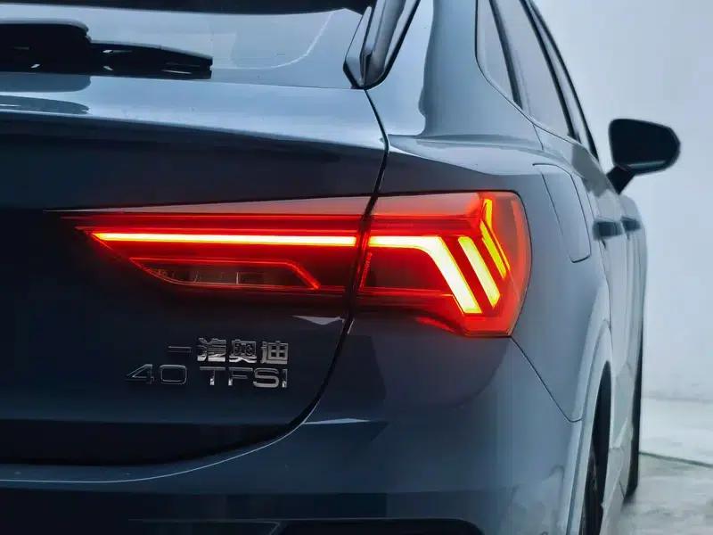 Audi Q3 Sportback 2022 40 TFSI RS Package (Sports Edition) — миниатюра 11