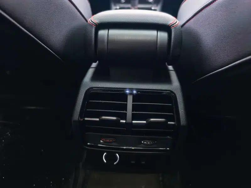 Audi Q3 Sportback 2022 40 TFSI RS Package (Sports Edition) — миниатюра 13