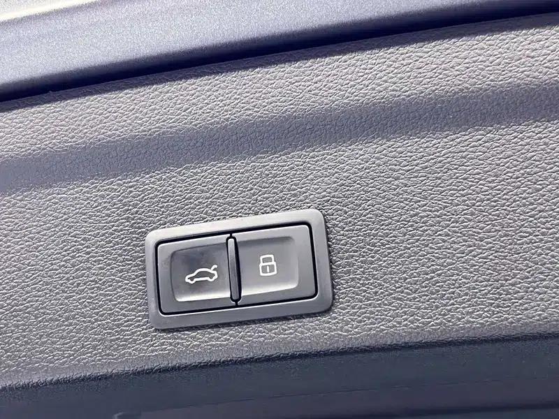 Audi Q3 Sportback 2023 40 TFSI Fashion Edition — миниатюра 12