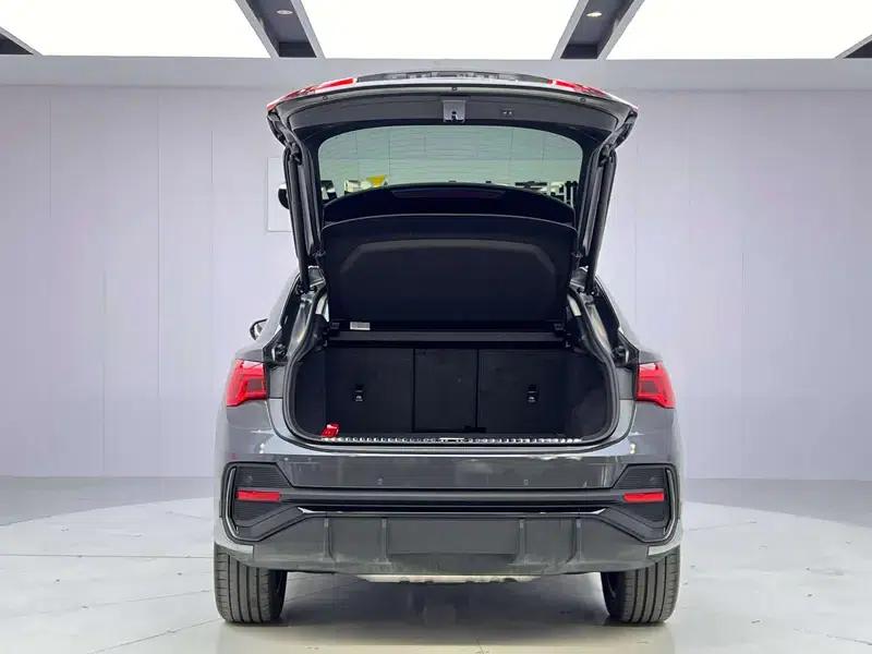 Audi Q3 Sportback 2023 40 TFSI Fashion Edition — миниатюра 17