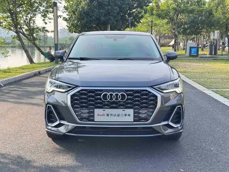 Audi Q3 Sportback 2020 40 TFSI Fashion Edition — миниатюра 2