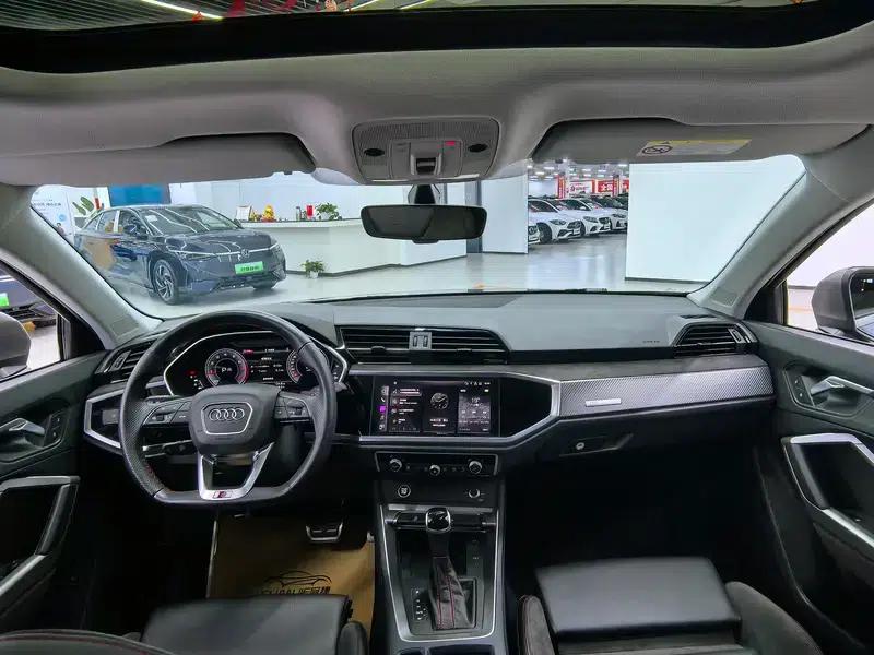 Audi Q3 Sportback 2022 40 TFSI RS Package (Sports Edition) — миниатюра 13