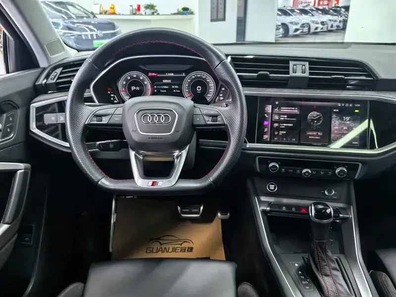 Audi Q3 Sportback 2022 40 TFSI RS Package (Sports Edition) — миниатюра 15