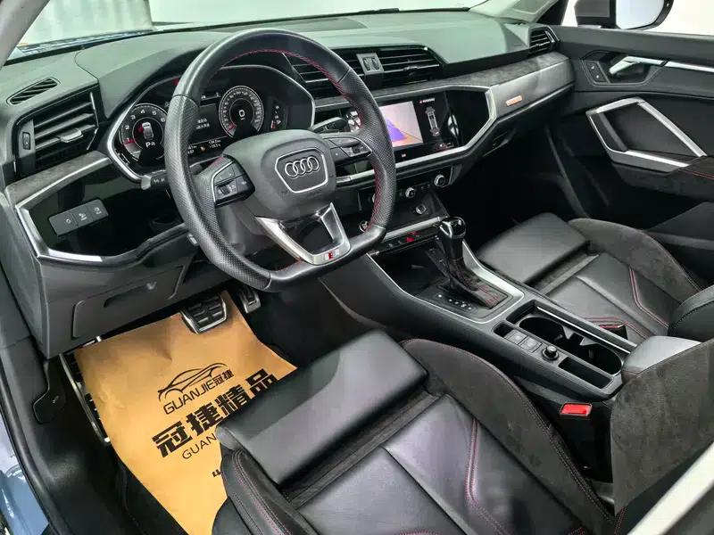 Audi Q3 Sportback 2022 40 TFSI RS Package (Sports Edition) — миниатюра 16