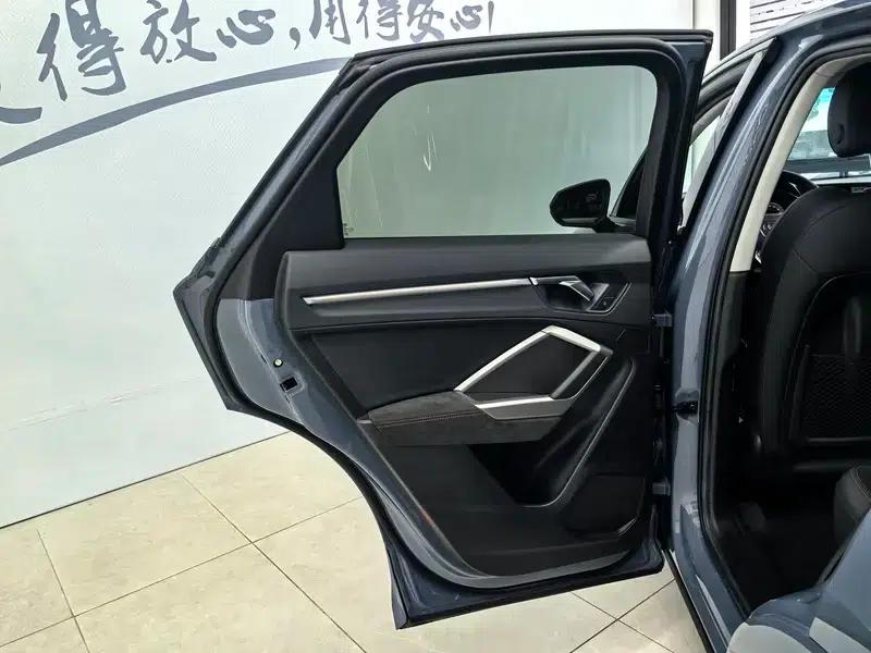 Audi Q3 Sportback 2022 40 TFSI RS Package (Sports Edition) — миниатюра 20