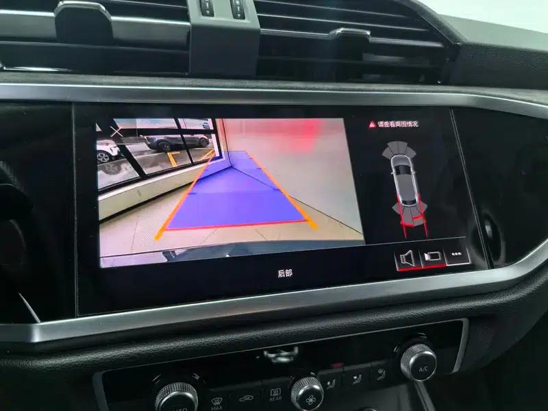 Audi Q3 Sportback 2022 40 TFSI RS Package (Sports Edition) — миниатюра 23