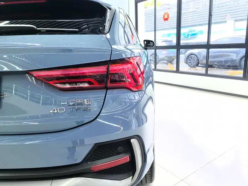 Audi Q3 Sportback 2022 40 TFSI RS Package (Sports Edition) — миниатюра 5