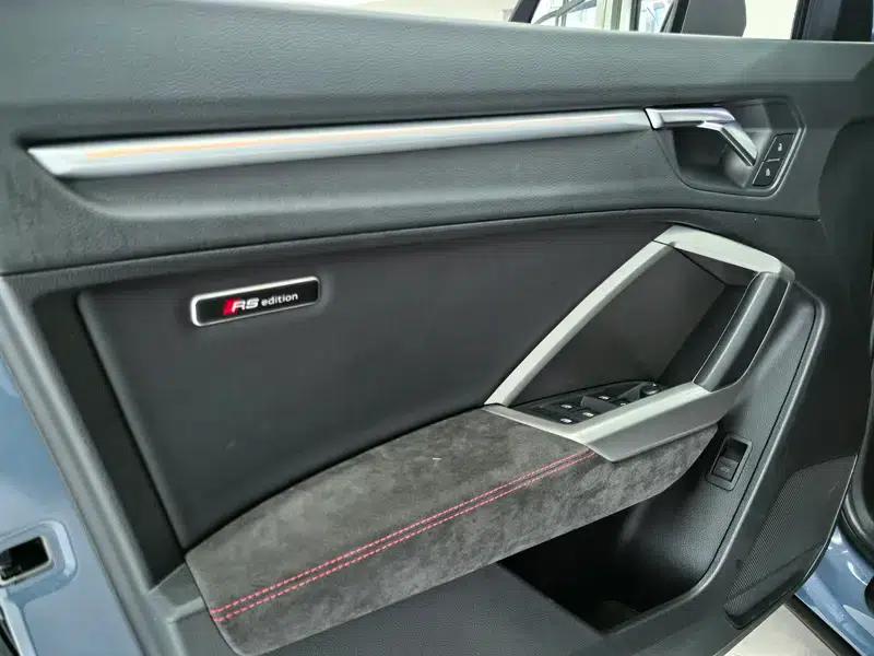Audi Q3 Sportback 2022 40 TFSI RS Package (Sports Edition) — миниатюра 9