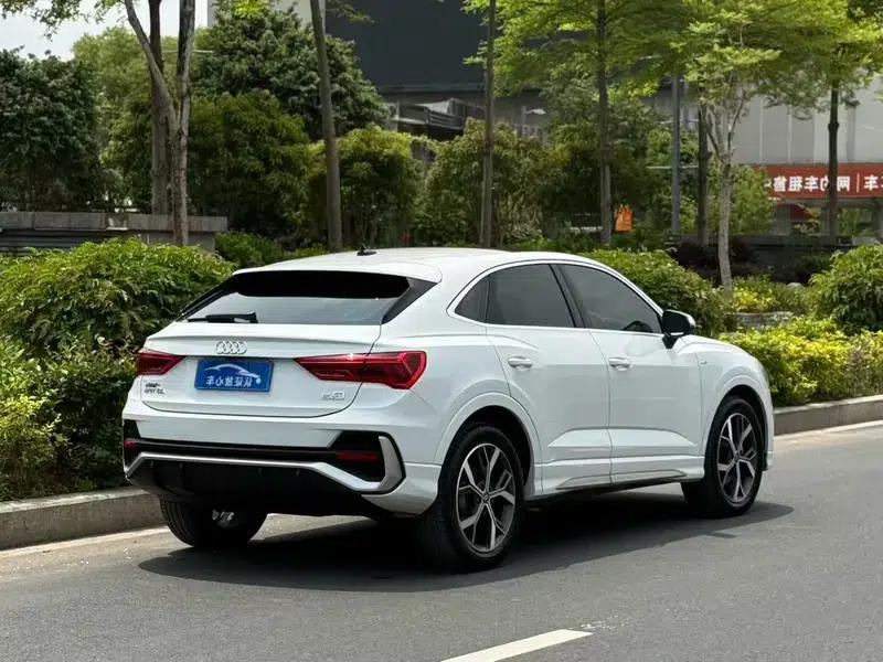 Audi Q3 Sportback 2020 40 TFSI Fashion Edition — миниатюра 5