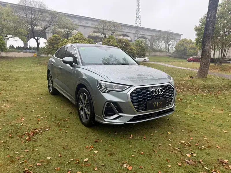 Audi Q3 Sportback 2020 40 TFSI Fashion Edition — миниатюра 3