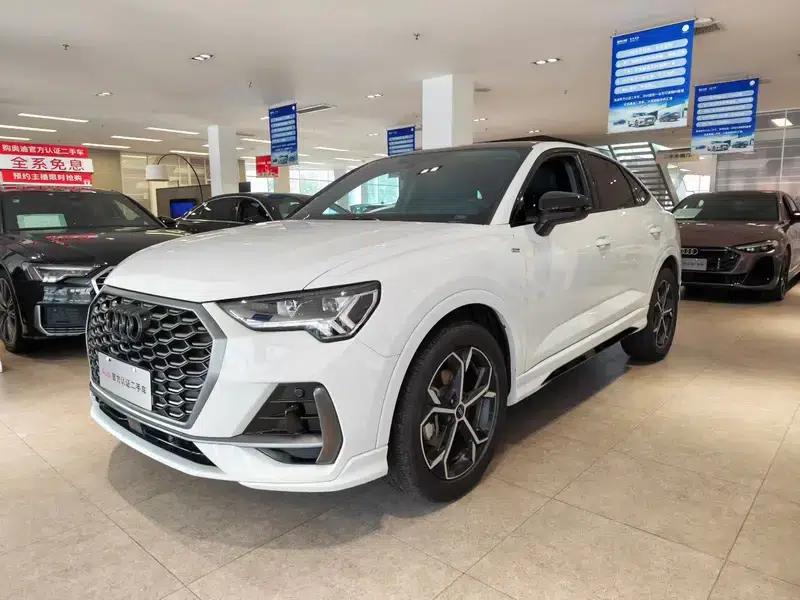 Audi Q3 Sportback 2024 40 TFSI Fashion Edition — миниатюра 1