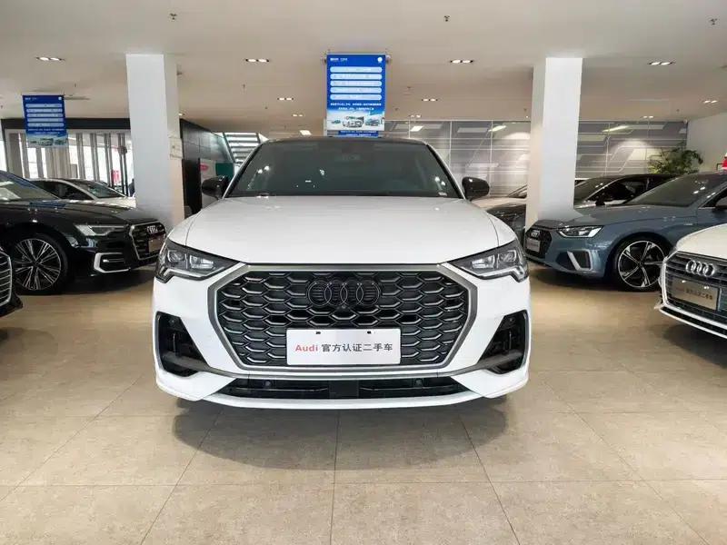 Audi Q3 Sportback 2024 40 TFSI Fashion Edition — миниатюра 2