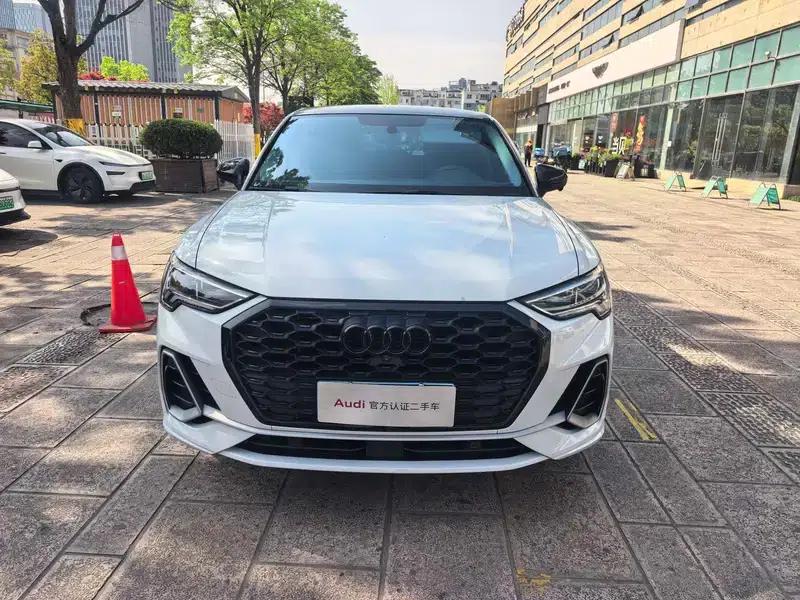 Audi Q3 Sportback 2023 40 TFSI Fashion Edition — миниатюра 2
