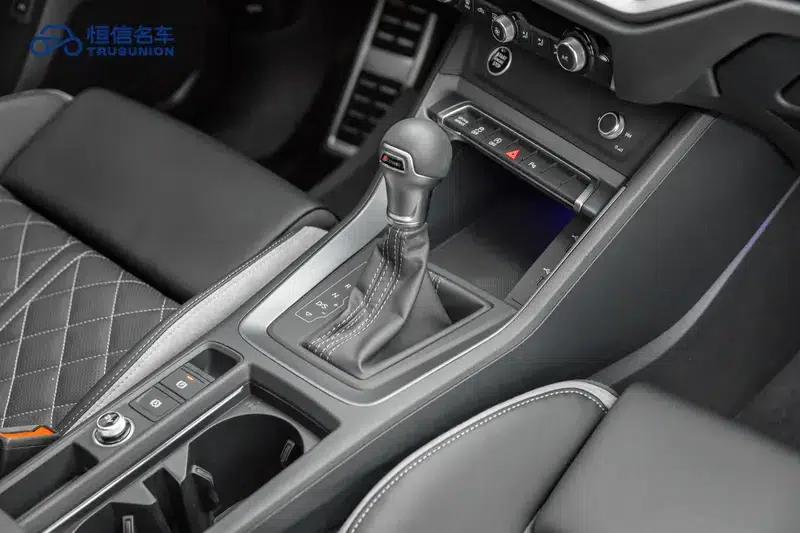Audi Q3 Sportback 2024 40 TFSI Fashion Edition — миниатюра 14