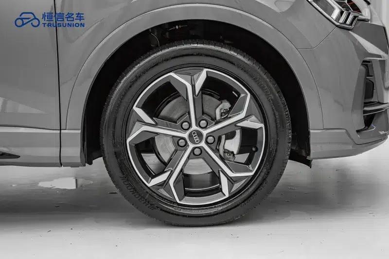 Audi Q3 Sportback 2024 40 TFSI Fashion Edition — миниатюра 8