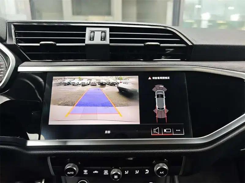 Audi Q3 Sportback 2023 45 TFSI quattro Fashion Edition — миниатюра 10