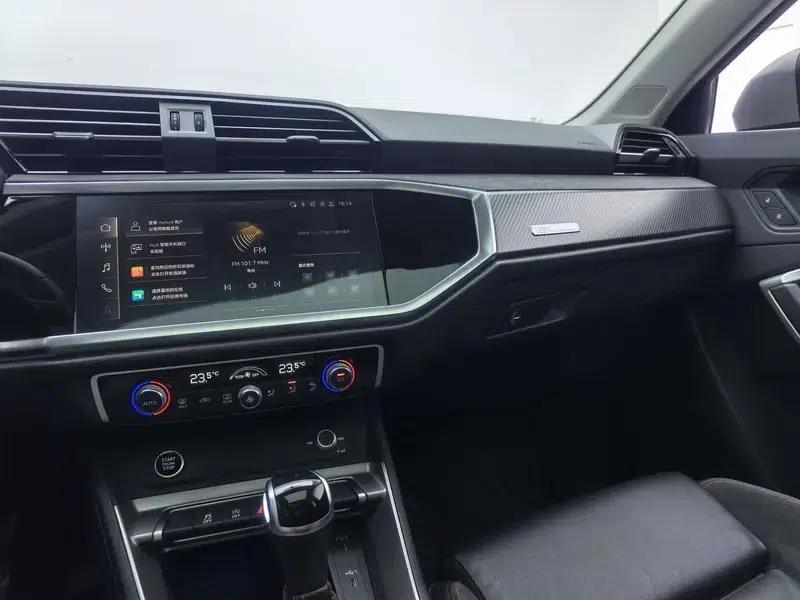 Audi Q3 Sportback 2022 40 TFSI RS Package (Sports Edition) — миниатюра 16
