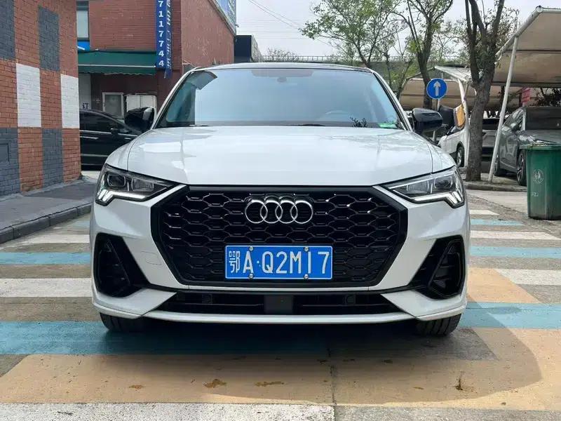 Audi Q3 Sportback 2022 40 TFSI Fashion Edition — миниатюра 2