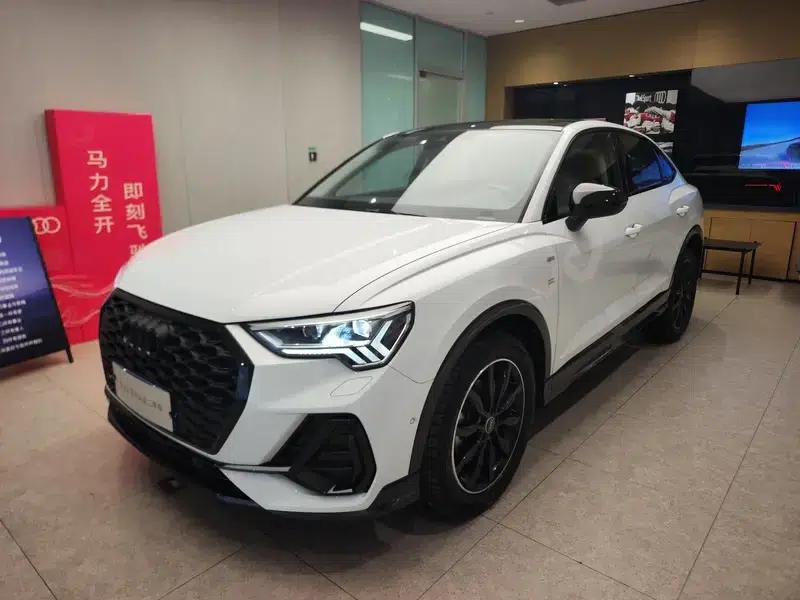 Audi Q3 Sportback 2023 Facelift 45 TFSI quattro Luxury — миниатюра 1