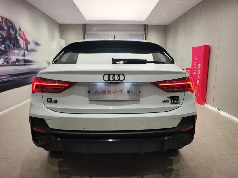Audi Q3 Sportback 2023 Facelift 45 TFSI quattro Luxury — миниатюра 3