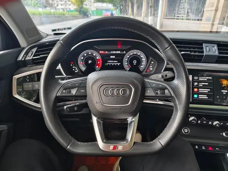 Audi Q3 Sportback 2023 40 TFSI Fashion Edition — миниатюра 13