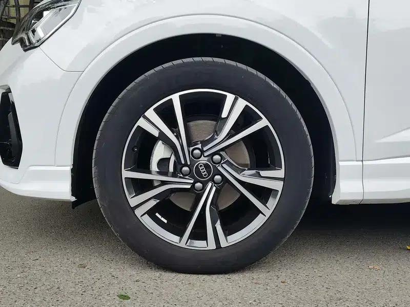 Audi Q3 Sportback 2023 40 TFSI Fashion Edition — миниатюра 9