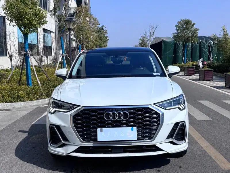 Audi Q3 Sportback 2020 40 TFSI Fashion Edition — миниатюра 2